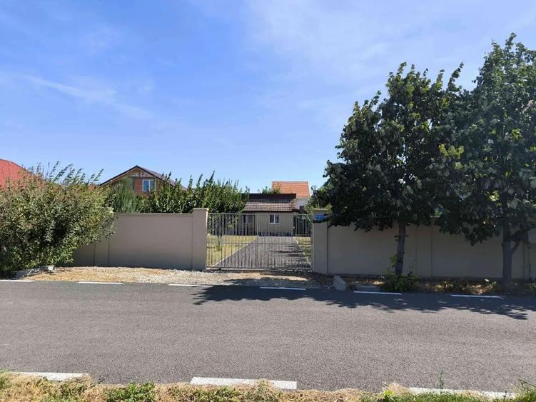 Teren de 595 mp, în Săcălaz