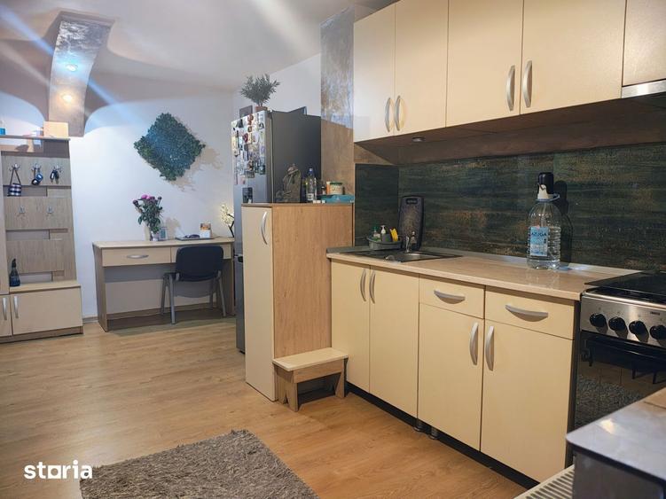 Apartament cu 3 camere decomandat, mobilat în 1 Mai