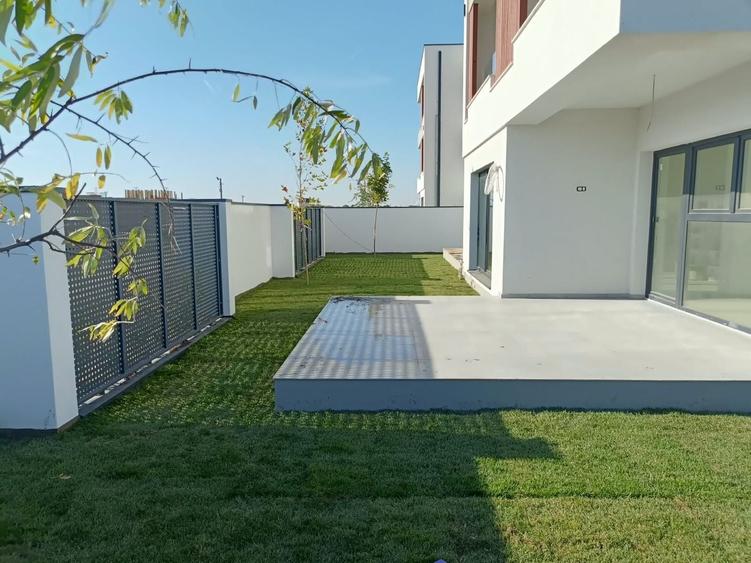 Apartament cu 4 camere decomandat în Torontalului