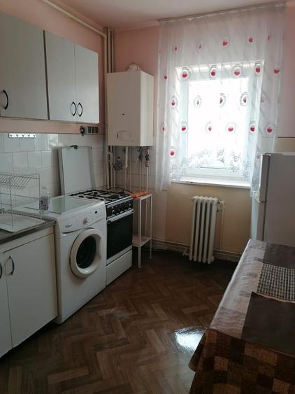 Apartament cu 2 camere decomandat în Gruia