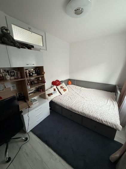Apartament cu 2 camere decomandat în 1 Mai
