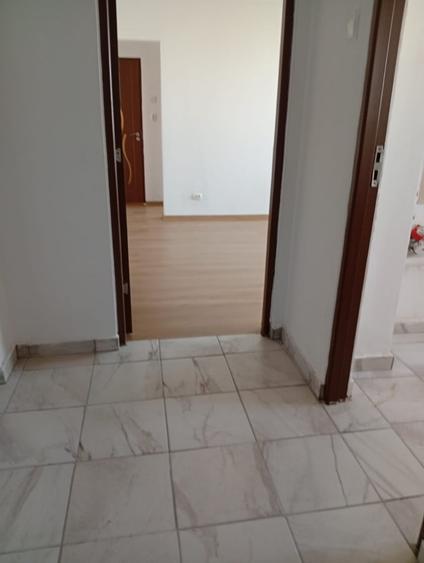 Apartament cu 2 camere semidecomandat în Fundeni