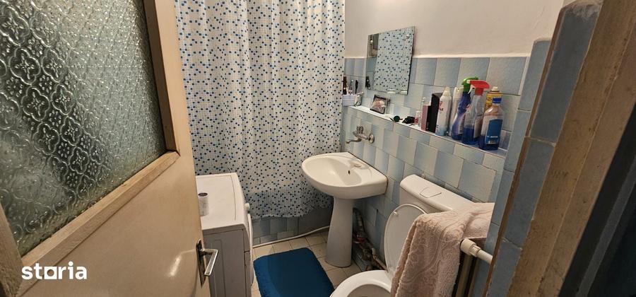 Apartament cu 2 camere semidecomandat în Inel II