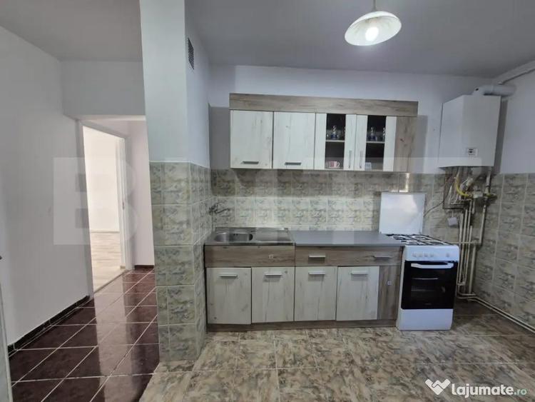 Apartament cu 2 camere decomandat, mobilat în Central