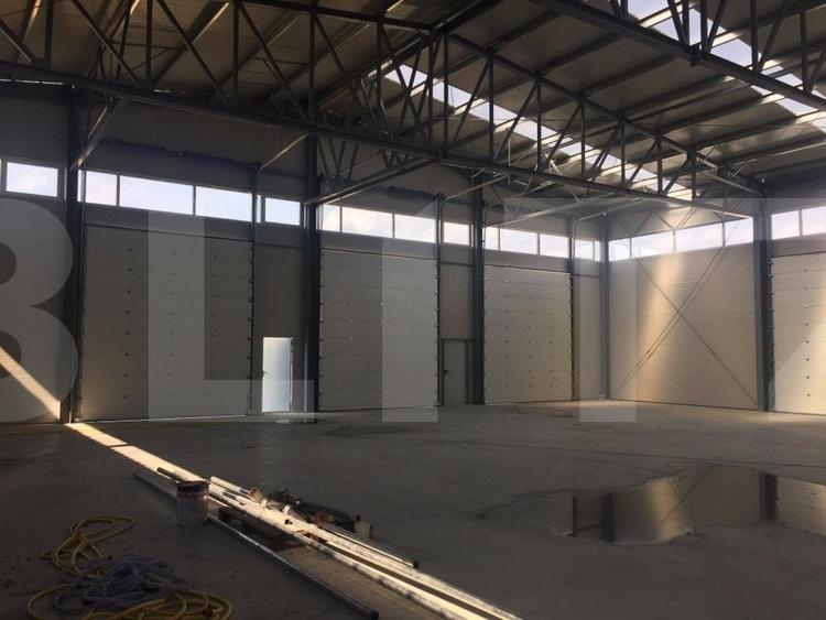 Spațiu industrial, de 2,000 mp, în Exterior Vest