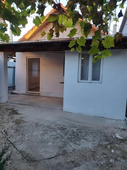 Casă cu Teren 300 Mp în Central