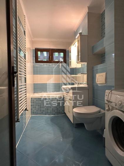 Apartament cu 3 camere semidecomandat, mobilat în Dacia