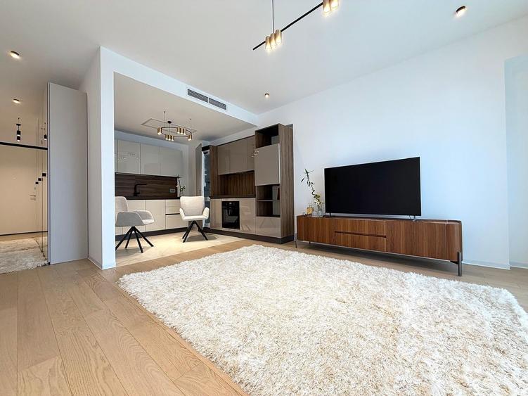 Apartament cu 2 camere decomandat în Aviației