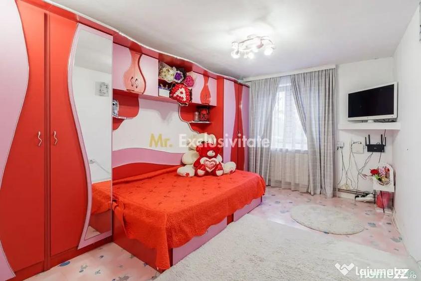 Casă cu 7 camere cu Teren 2000 Mp în Periș