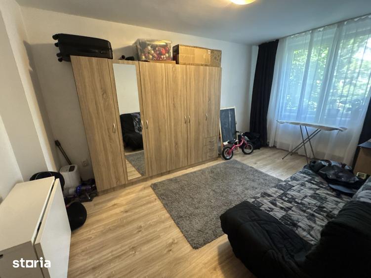 Apartament cu 3 camere decomandat, mobilat în Gara de Nord