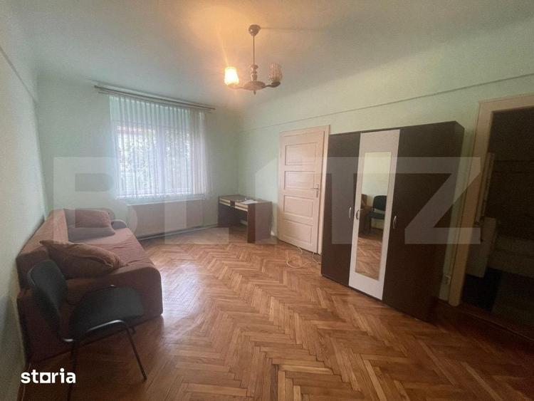 Apartament cu 2 camere semidecomandat în Gruia
