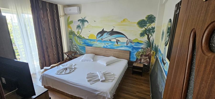 Casă cu 18 camere cu Teren 312 Mp în Eforie Nord