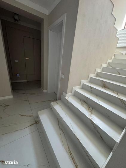 Casă cu 4 camere cu Teren 2000 Mp în Oncea