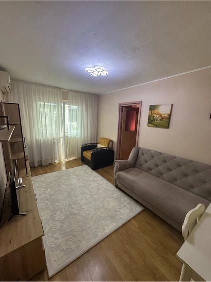 Apartament cu 3 camere decomandat în Tomis Nord