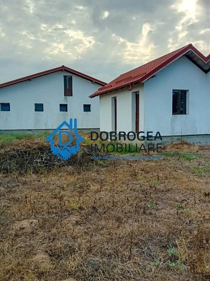 Casă individuală cu 5 camere cu Teren 1000 Mp în Murighiol