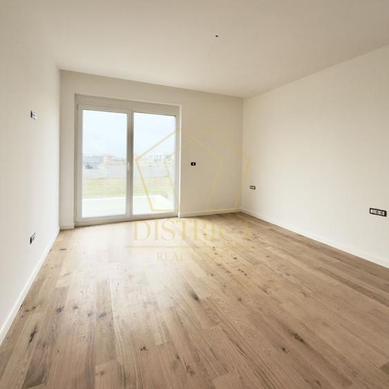 Com 0 | Duplex superb cu 5 camere despartit prin garaj | Dumbravita - 3