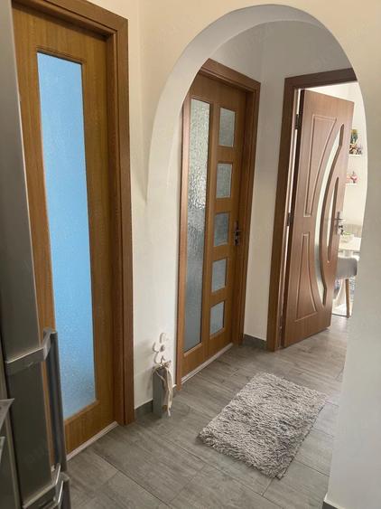 Apartament cu 2 camere decomandat în Govândari