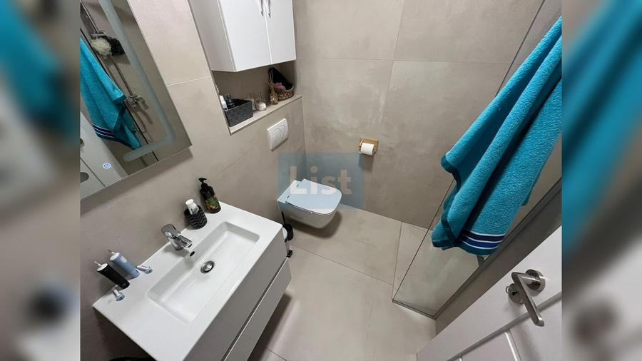 Apartament cu 2 camere semidecomandat, mobilat în Florești