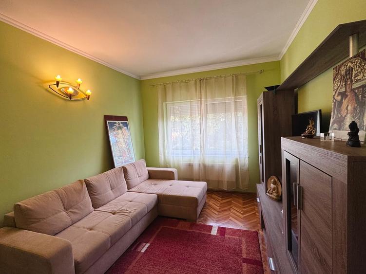 Apartament cu 3 camere decomandat în Semicentral