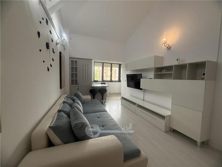 Apartament cu 3 camere decomandat în Tătărași