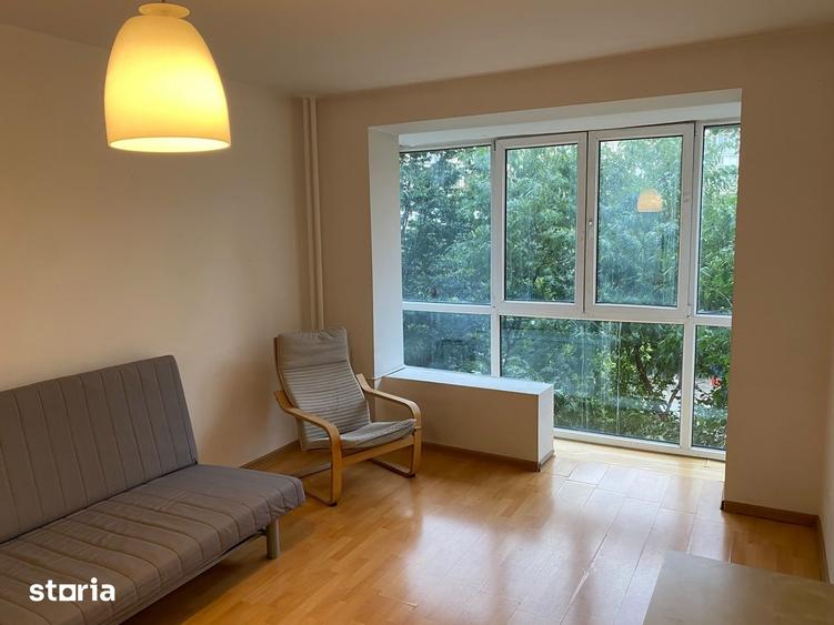 Apartament cu 3 camere decomandat, mobilat în Tineretului