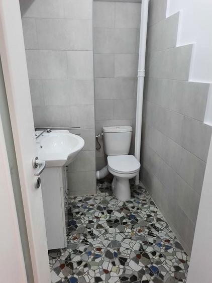 Apartament cu 3 camere în Armeneasca