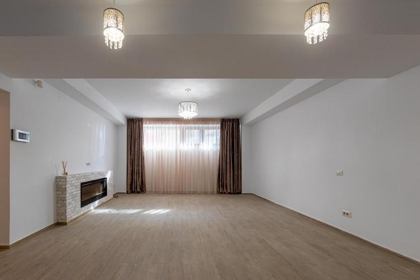 Apartament cu 5 camere în Banu Manta