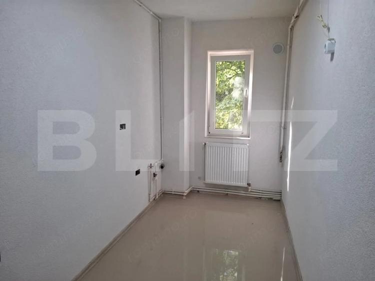 Apartament cu 2 camere semidecomandat în Mereni (Titu)