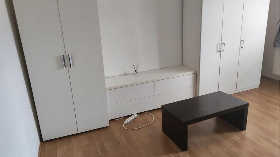 Apartament cu 3 camere decomandat în Bartolomeu