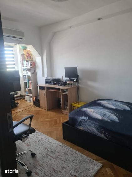 Apartament cu 2 camere decomandat în 1 Mai