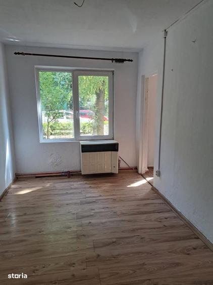 Apartament cu 2 camere semidecomandat în Micro 14
