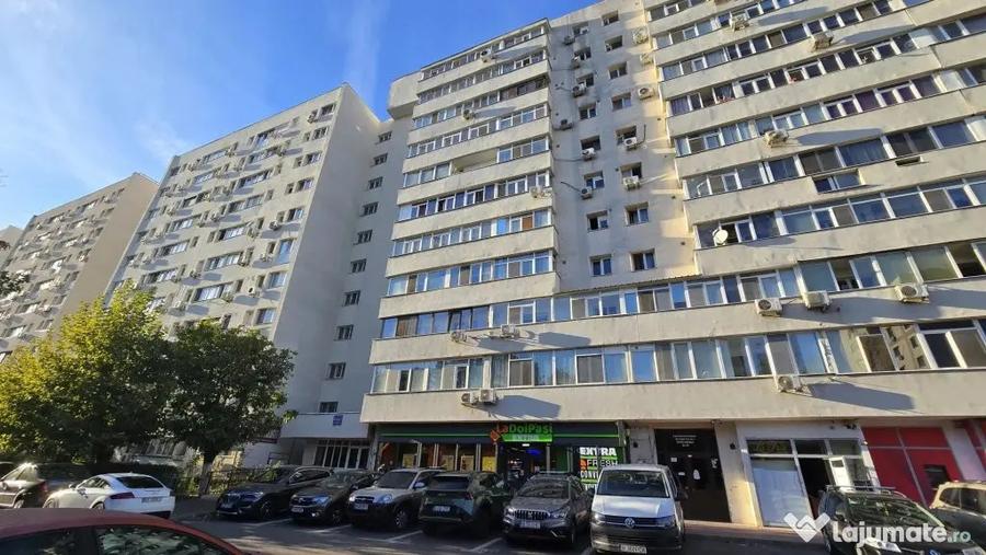 Garsonieră în Titan