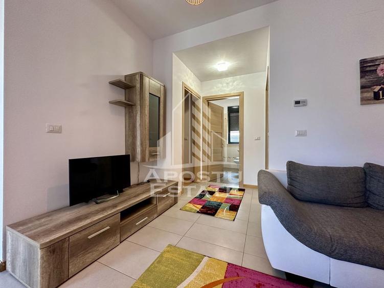 Apartament cu 2 camere semidecomandat, mobilat în Dumbrăvița