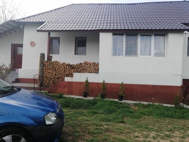 Casa renovata, 3 camere, 97mp+900mp teren, pe soseaua Cluj Napoca - Zalau - 2