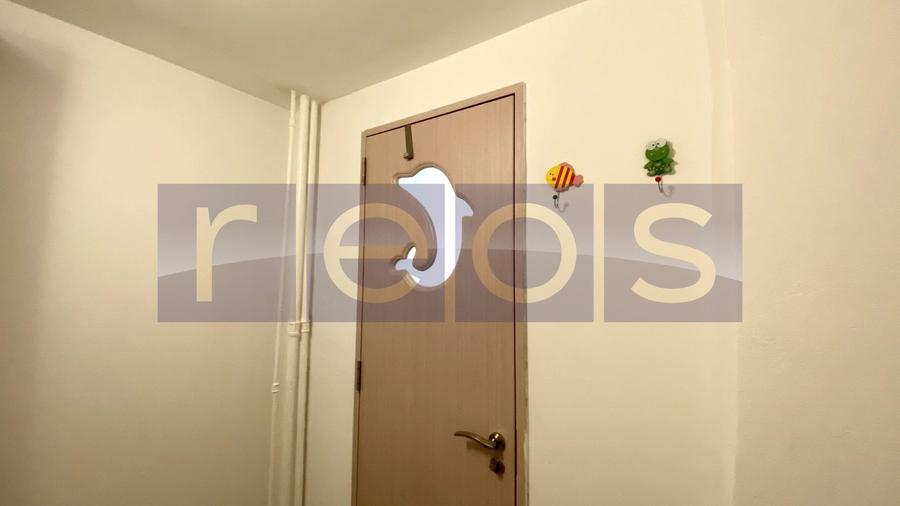 Apartament cu 3 camere decomandat în Drumul Sării