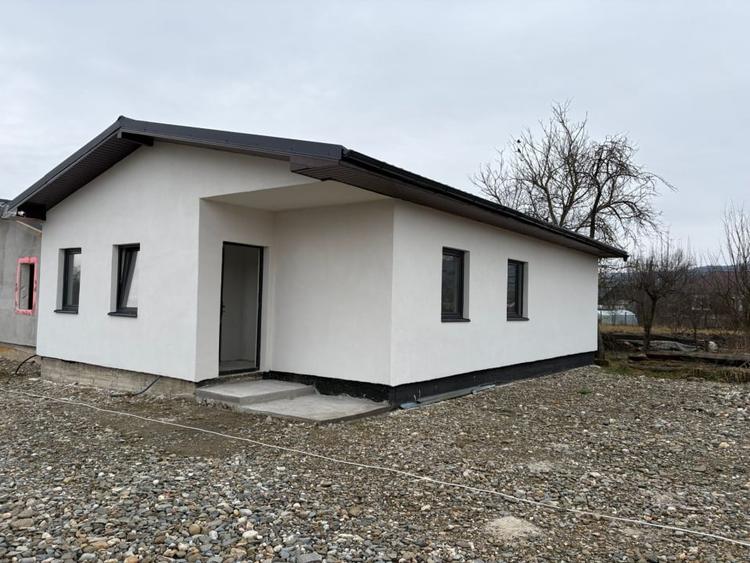 Casă individuală cu 4 camere cu Teren 300 Mp în Șintereag