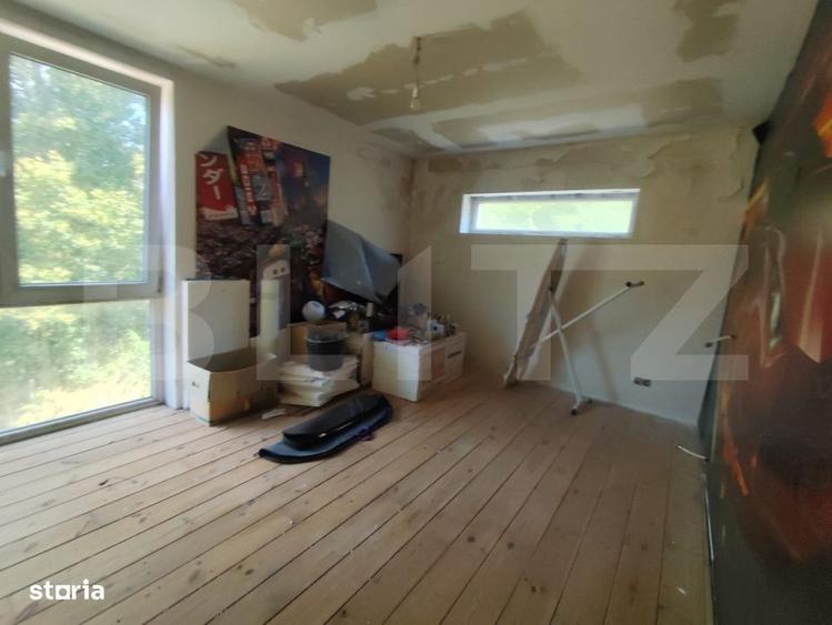 Casă cu 3 camere cu Teren 32687 Mp în Gurasada