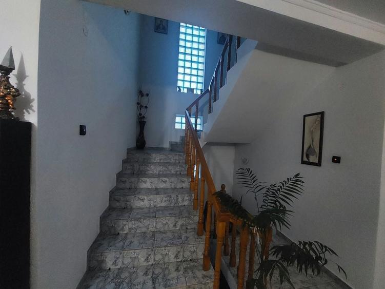 TECHIRGHIOL, CENTRAL, VILA  D+P+1, DESCHIDERE PE COLT, 5 CAMERE, 5 BAI - 23