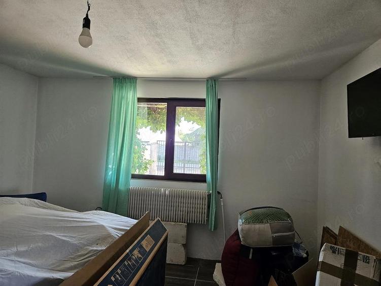 Casă cu 2 camere cu Teren 3442 Mp în Rusănești