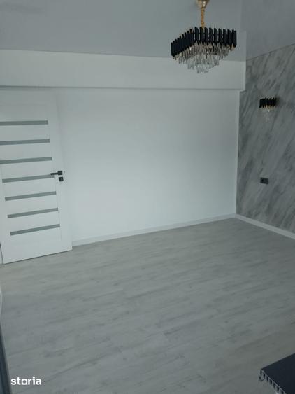 Apartament cu 2 camere semidecomandat în Independenței