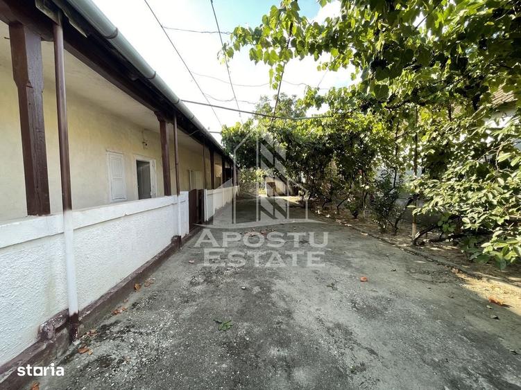 Casă cu 2 camere în Săcălaz