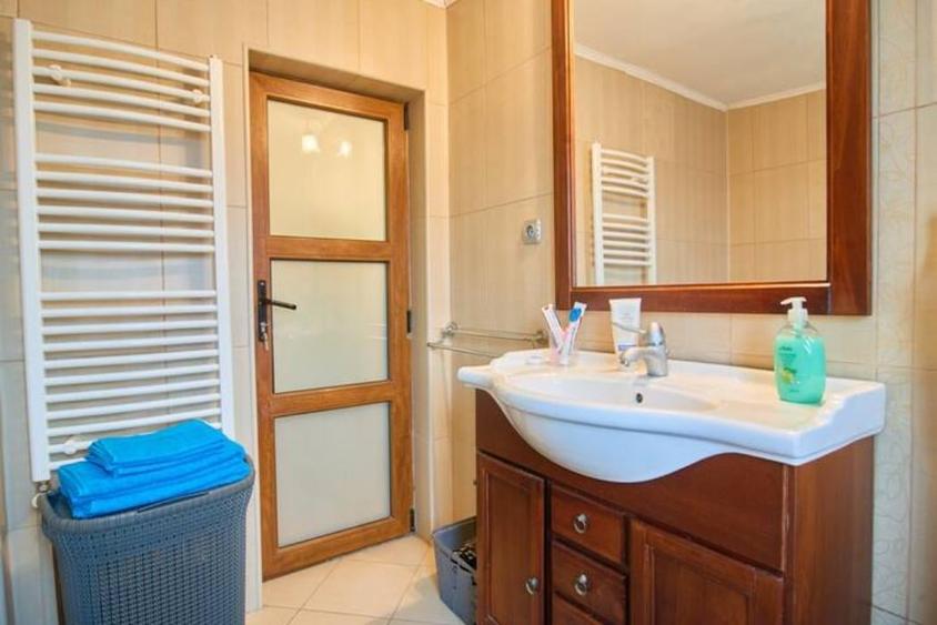 Apartament cu 2 camere semidecomandat în Centrul Istoric