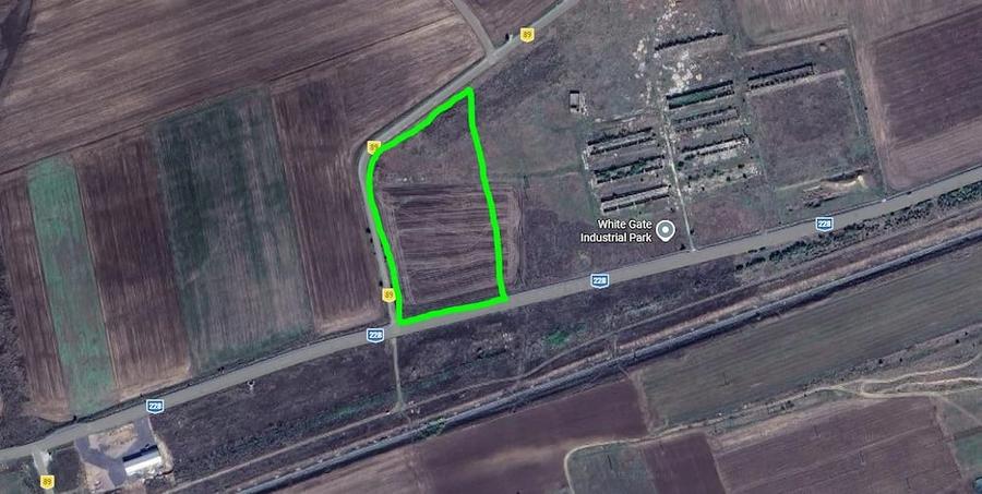 Teren de 20000 mp, în Poarta Albă