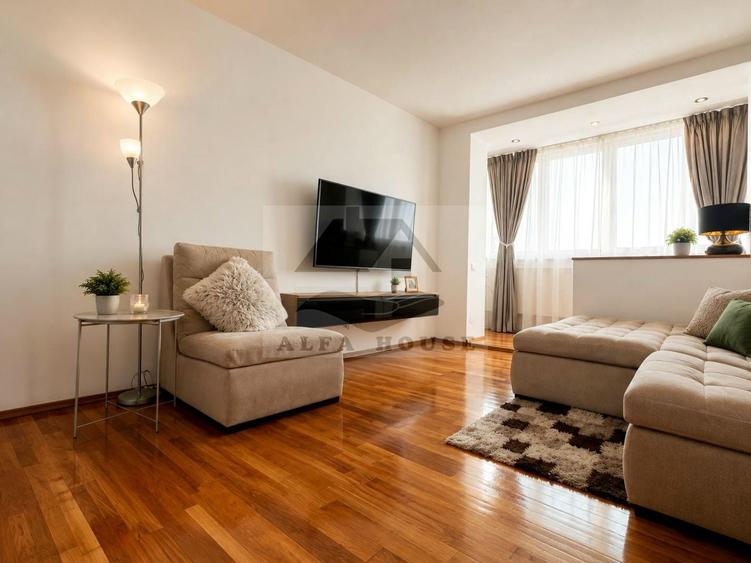 Apartament cu 2 camere decomandat în Tractorul