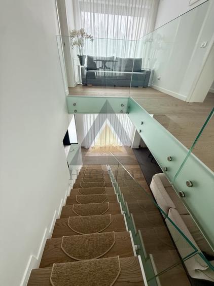 Casă individuală cu 5 camere cu Canalizare în Pipera