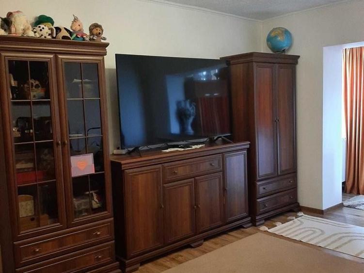 Apartament cu 2 camere decomandat în Craiovița Nouă