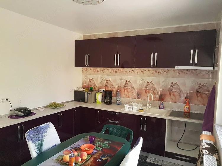 Casă cu 6 camere cu Teren 485 Mp în Central