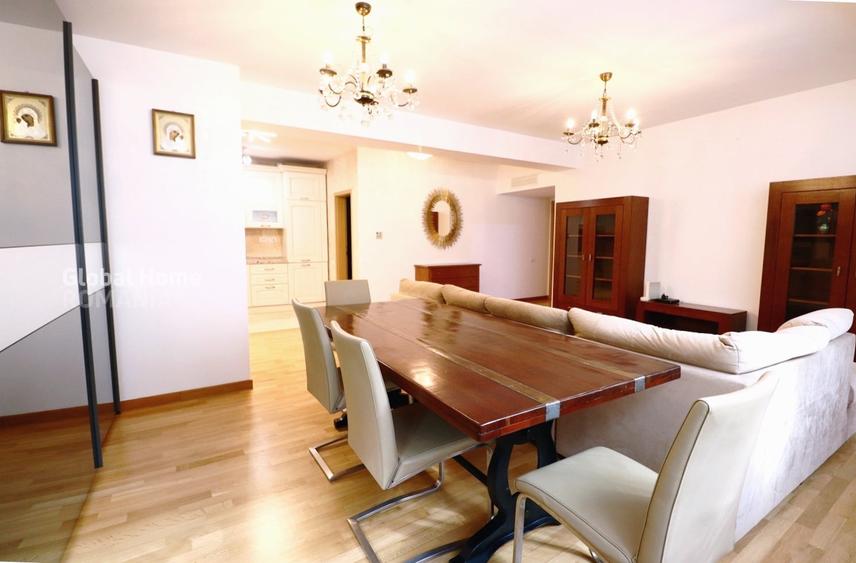 Apartament cu 3 camere decomandat în Arcul de Triumf