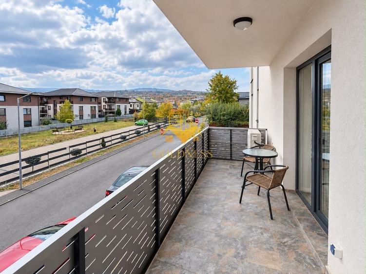 Apartament cu 2 camere semidecomandat, mobilat în Borhanci