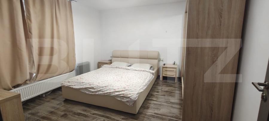 Casă individuală cu 5 camere cu Teren 420 Mp în Exterior Est
